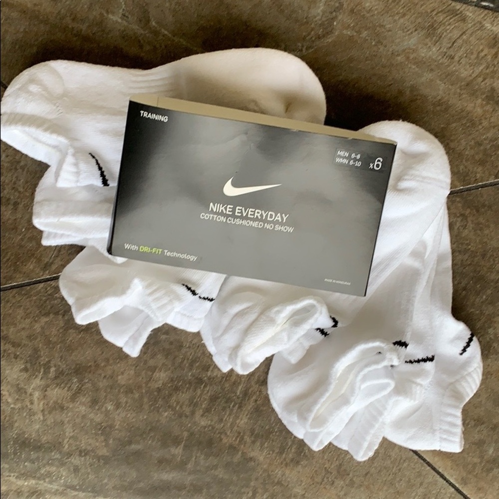 NIKE EVERYDAY COTTON CUSHIONED NO SHOW 6 pack set SOCKS
